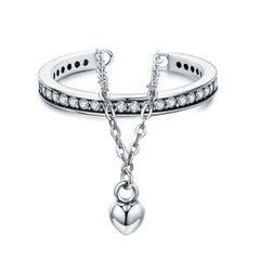 Серебряное кольцо с кубическим цирконием